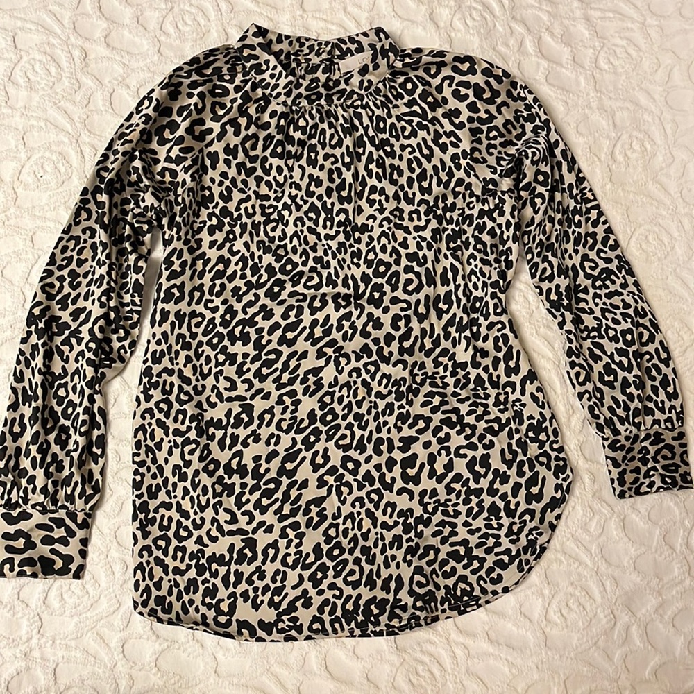 Loft Petite top - NWOT
